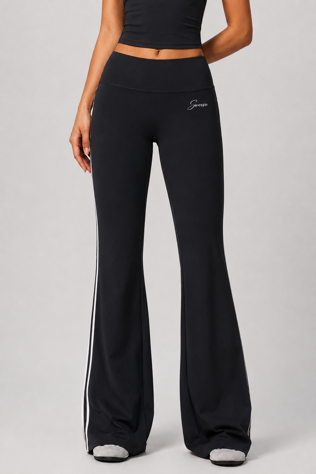 Swerve Women's Muse Flare Leggings